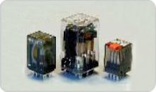 中等功率插入式/面板安裝通用繼電器